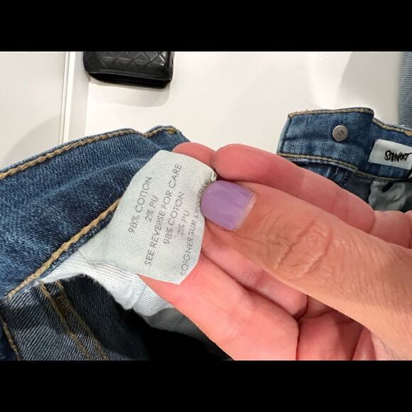 TEXTILE elizabeth & james stewart flare jean rips & slits sz 27 EUC light wash - Picture 14 of 14